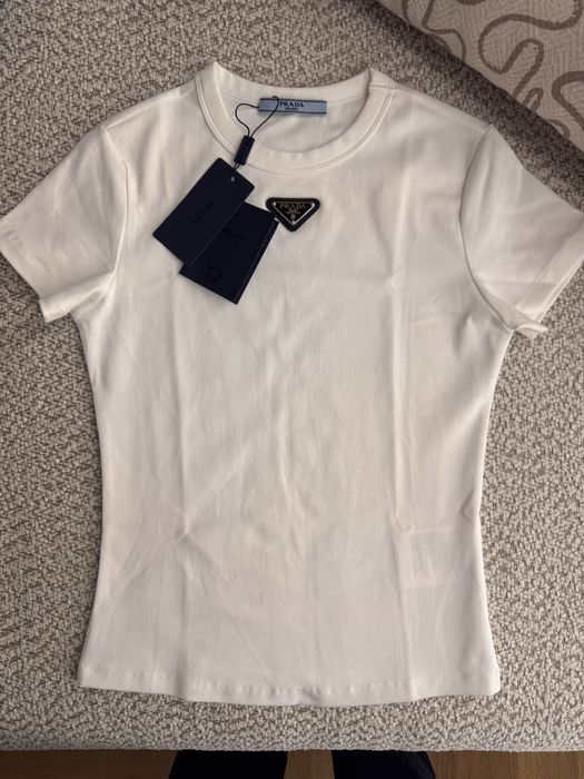 Футболка Prada с логотипом