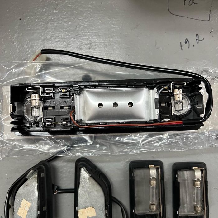 Черные плафоны светильники бмв е34 е32 bmw e32 e34 оригинал