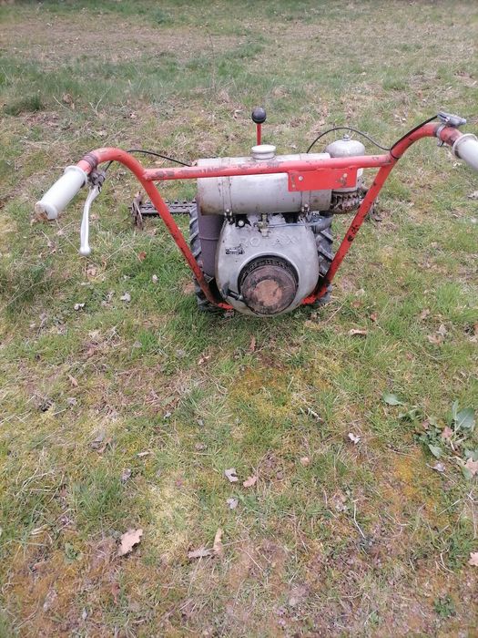 Vând cositoare Rotax 9cp