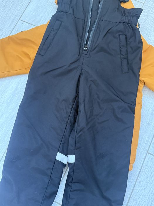 Продам детский весенний костюм