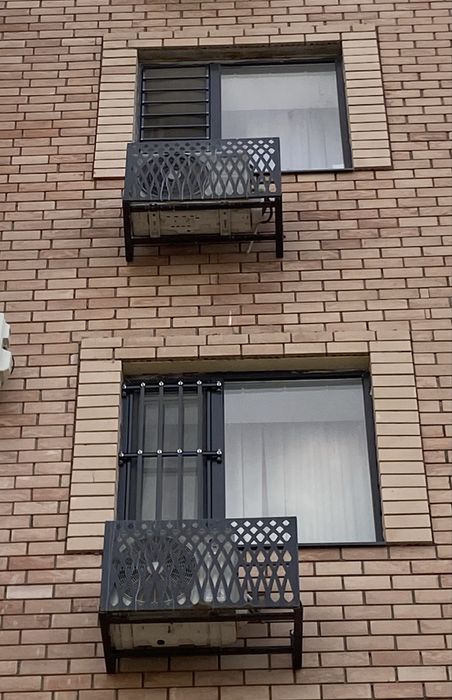 москитная сетка с решетками