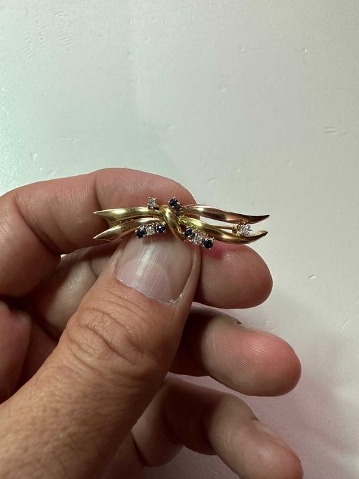 BROSA AUR galben si roz 18K + 4 Diamante + 5 Safire - 5.5g - Vintage !