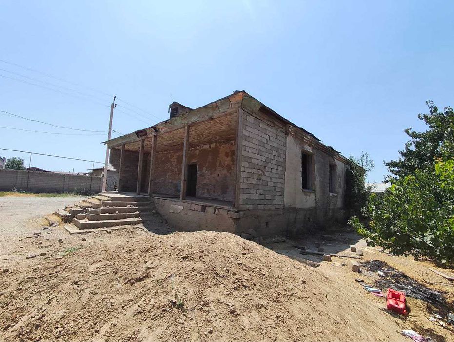 Срочно Ер 7 сотих Тинчликда фасад 30 метр бинолари бн