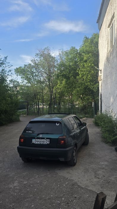 Гольф 3  2 литра