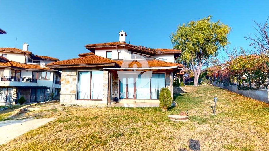 Продава се Етаж от къща в с. Кошарица, Област Бургас - 102 кв.м за 912 €/кв.м - Снимка #11