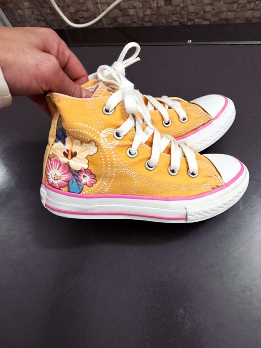 Teniși Converse mărimea 28 stare foarte bună