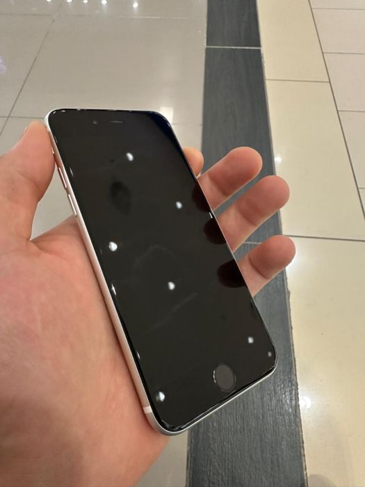 iPhone SE 2 поколение