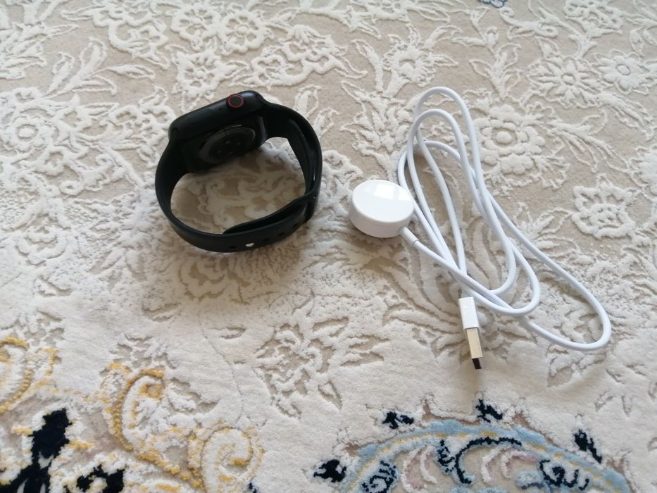 M26 Plus Smart Watch - смарт-часы, отличное состояние