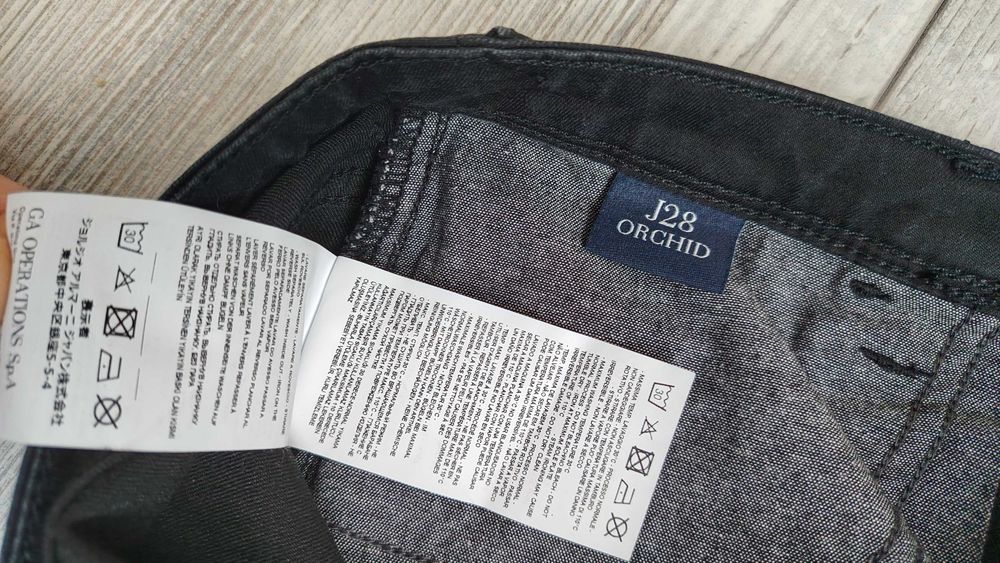 Дамск оригинални черни дънки ARMANI JEANS J28 р-р S EUR26