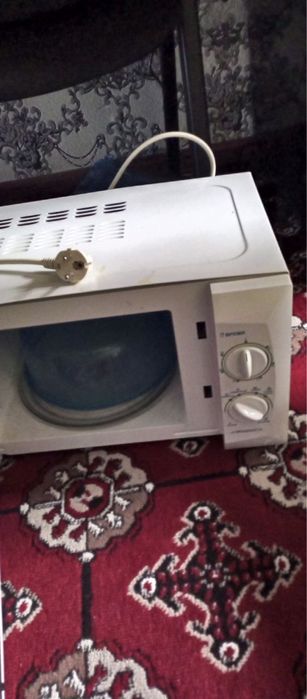 Микроволновка рабочий