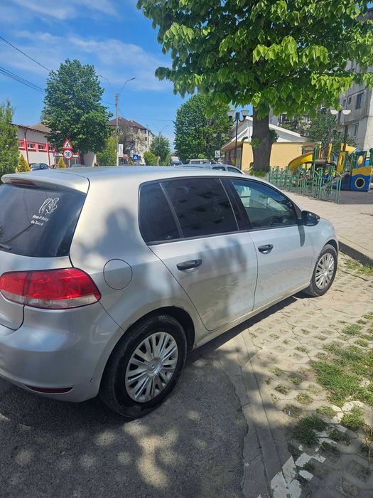 VOLKSWAGEN Golf 2010 — imagine 2