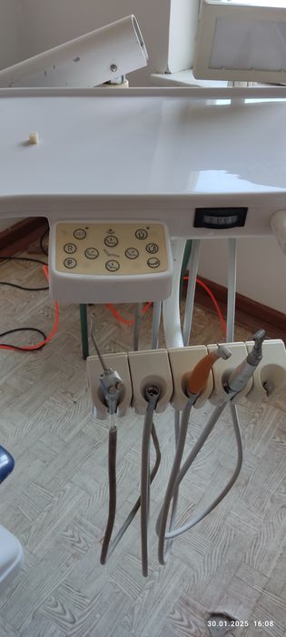 Стоматологическое кресло