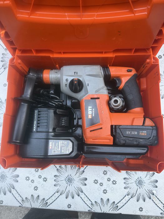 акумулаторен безчетков перфоратор на BTI