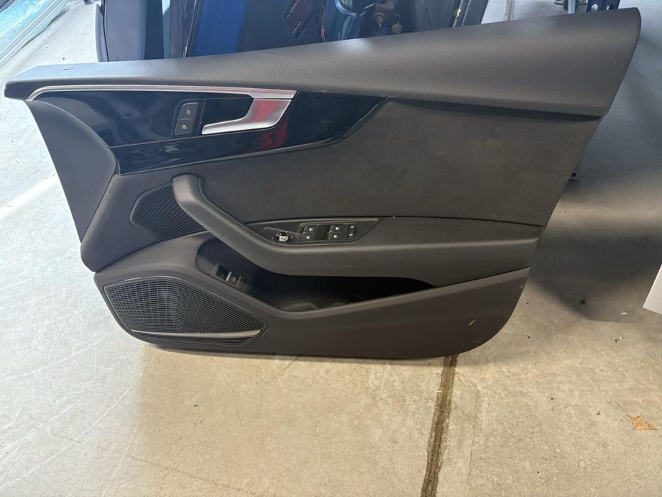 Audi A5 8w кори врати