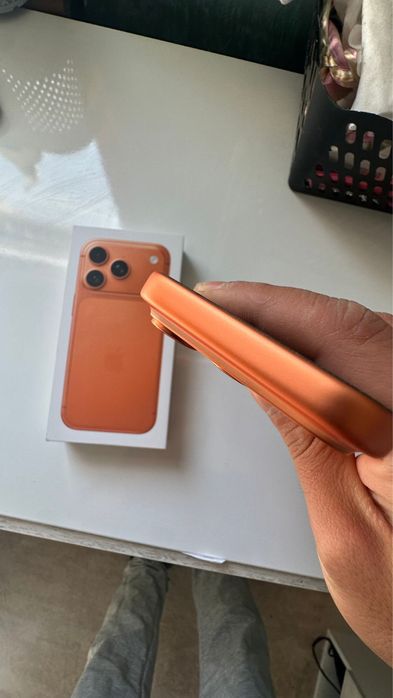 Iphone 17 pro 256gb на 3 дена