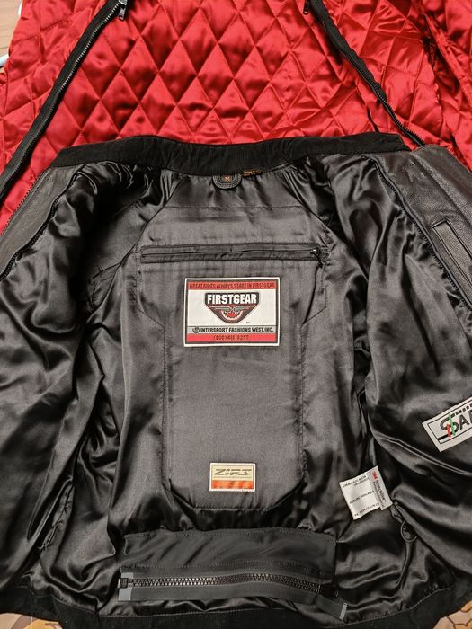 Женская мото куртка от бренда FIRSTGEAR