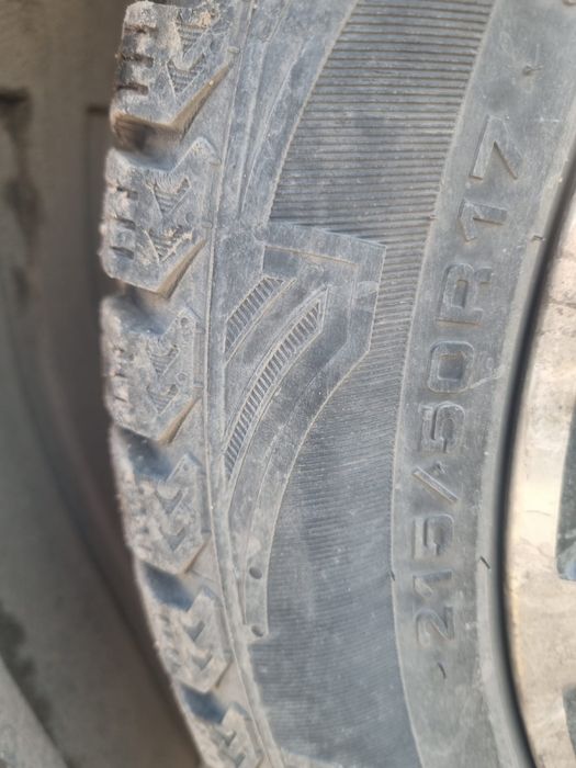 Зимний шина ,шипы саудасы бар