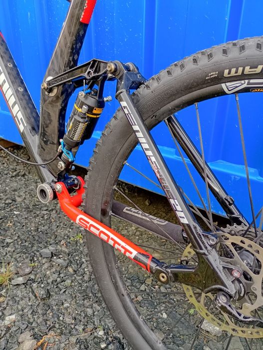 Cadru carbon  Scott Genius pentru roti 26 inch