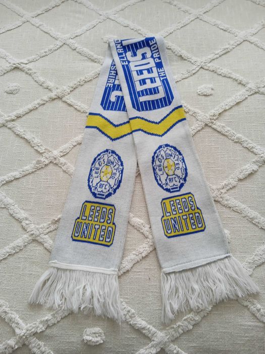 Оригинален шал на Лийдс Юнайтед Leeds United