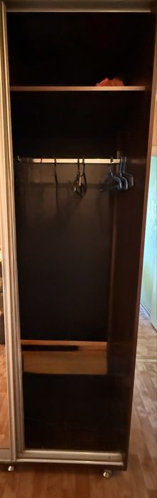 Шкаф купе в хорошем состоянии