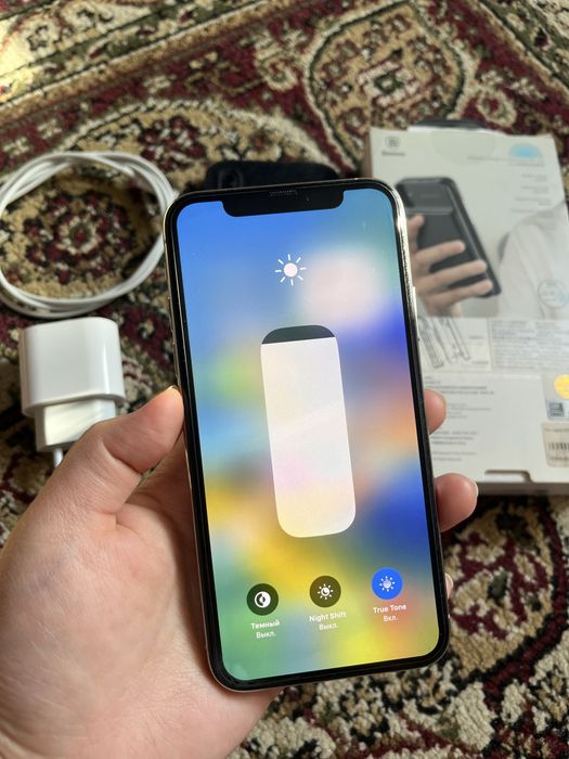 iPhone X 64гб Apple