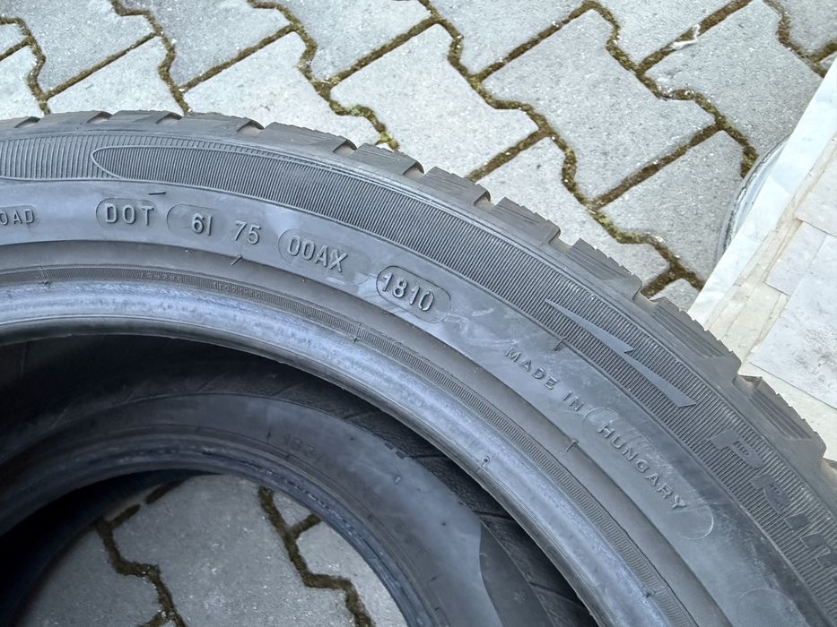 2бр. Зимни Гуми С Борд 205/50R/17 -MICHELIN- DOT:1810- 6.4мм *20€ 2бр*