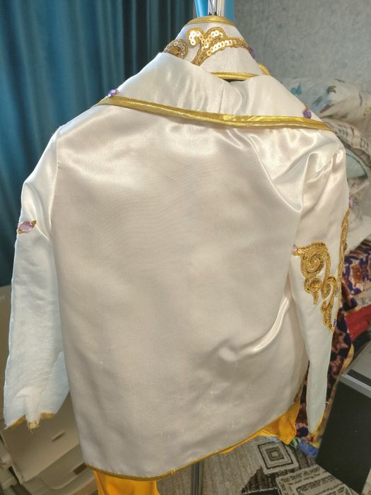 Продам детский казахском костюм