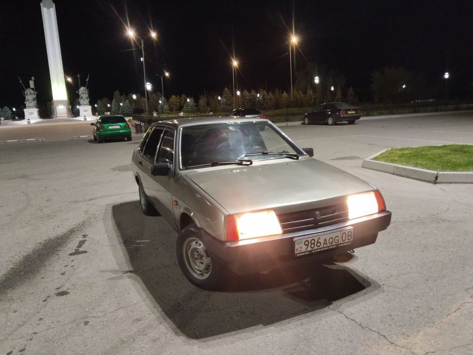 Продам ваз 21099