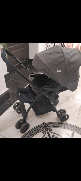 Продам прогулочную коляску Joie