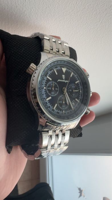 Ceas barbatesc, elegant