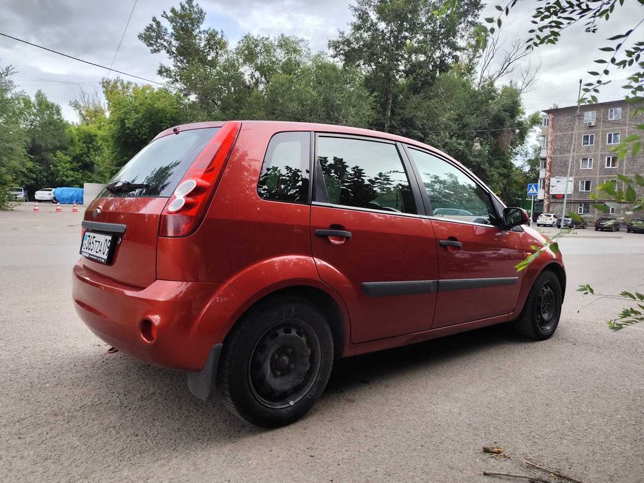 Автомобиль, Ford Fiesta. пробег 175 тыс. км.