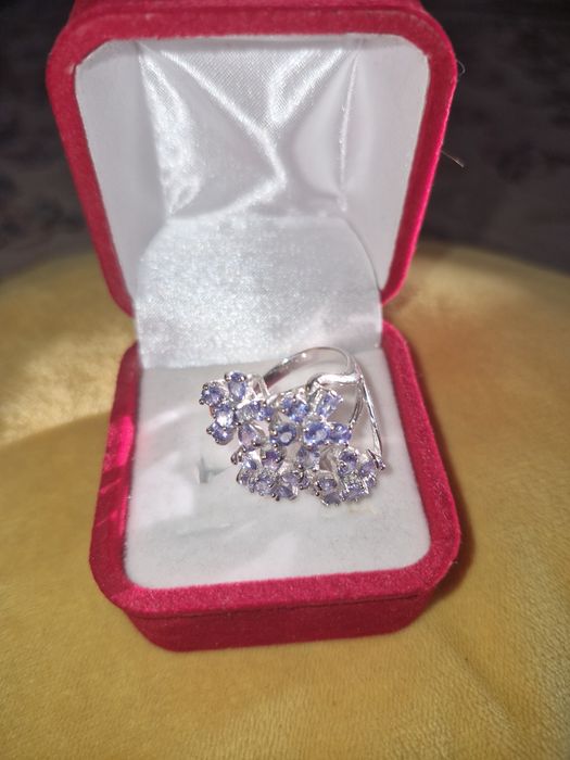 Шикарное праздничное кольцо