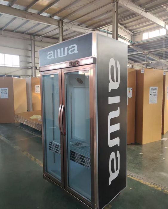Холодильник Aiwa витрина
