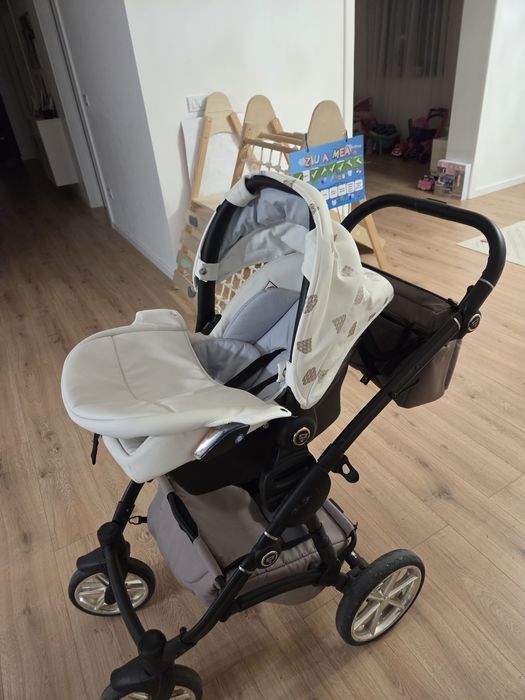 Cărucior copii Junama