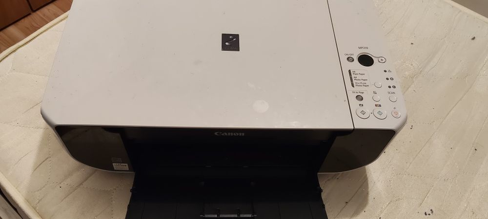 Imprimanta Canon și HP