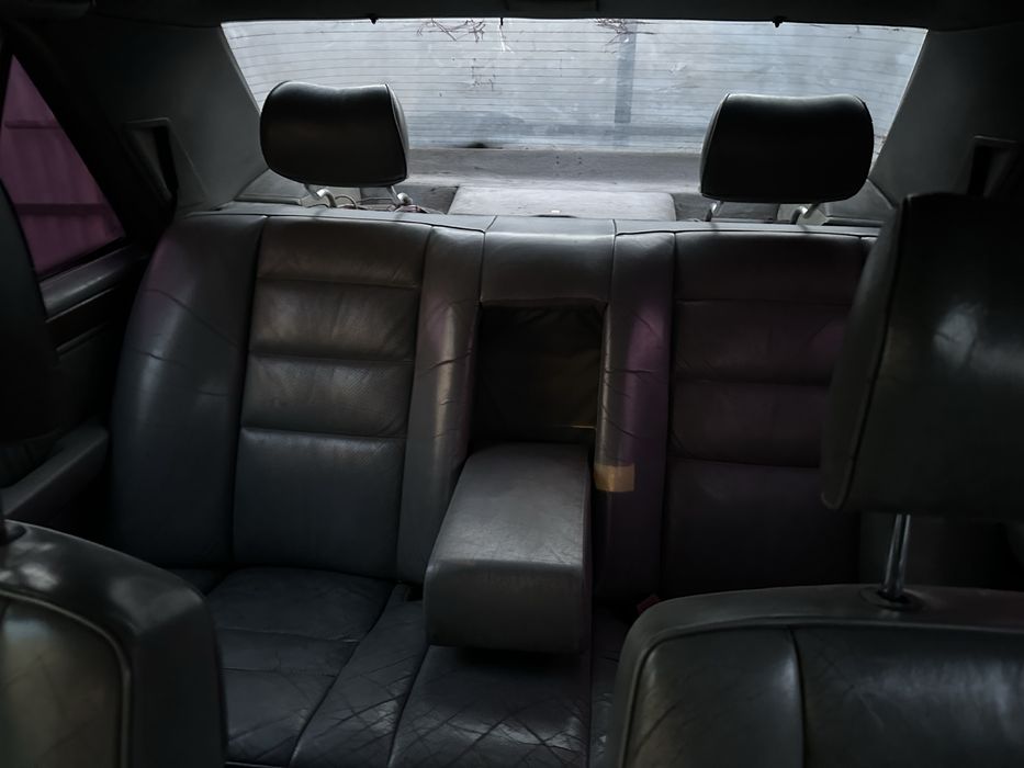 Кожаный салон мерседес 124