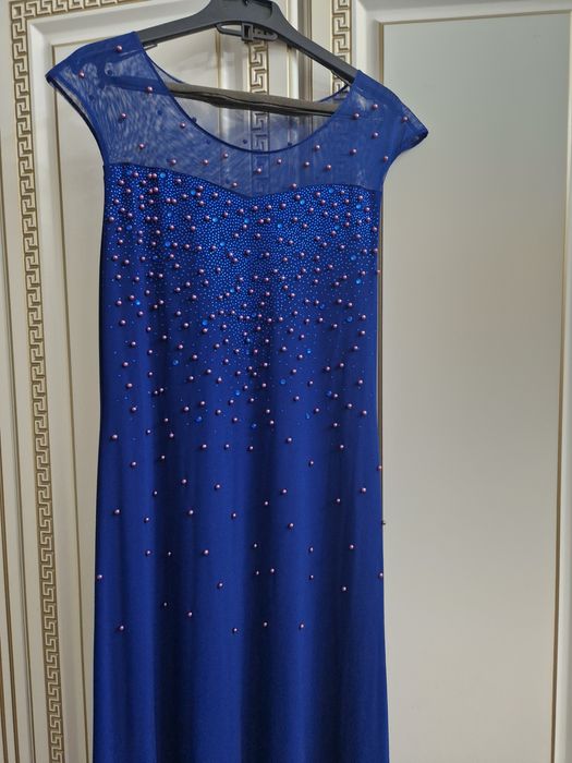 Нарядное  платье