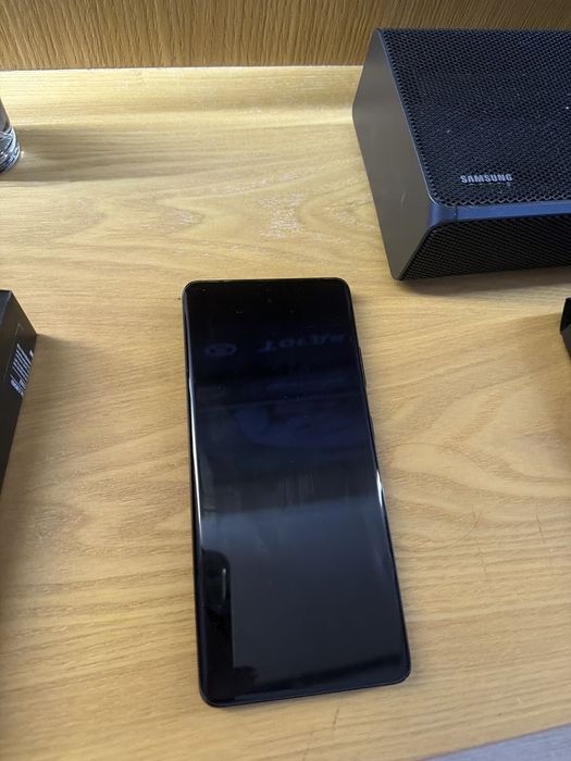 Samsung S21 продам