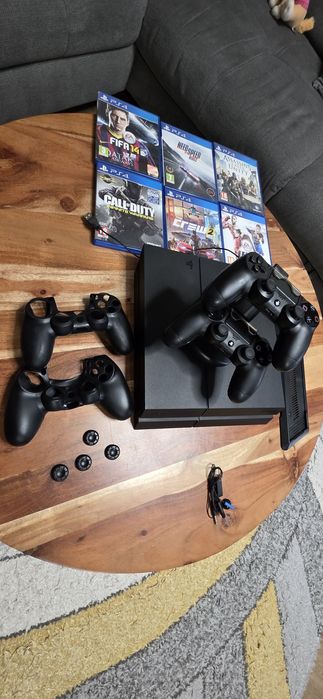 Перфектен Playstation 4 slim с игри  PS4 slim плейстейшън