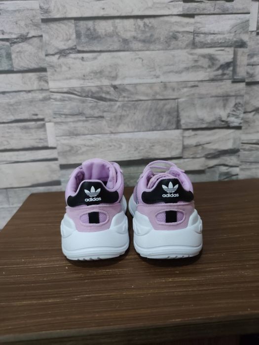 Оригинални детски маратонки Адидас, номер 21