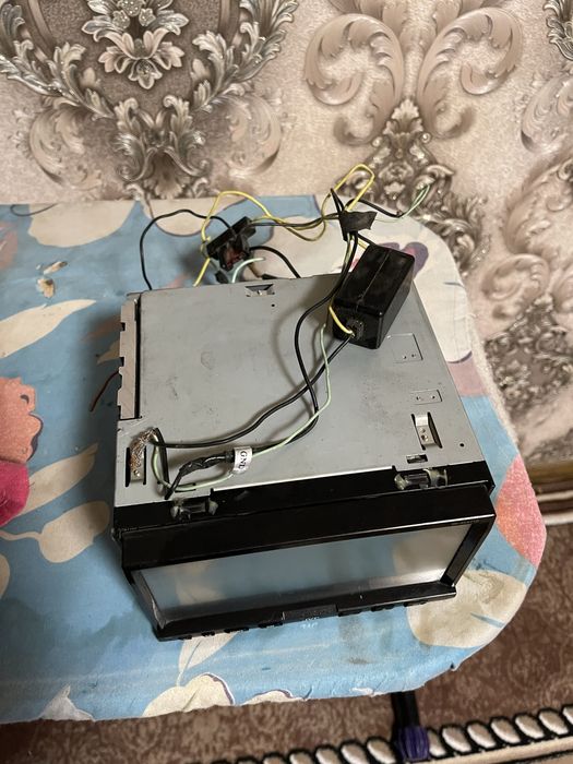 JVC манитор мафон.