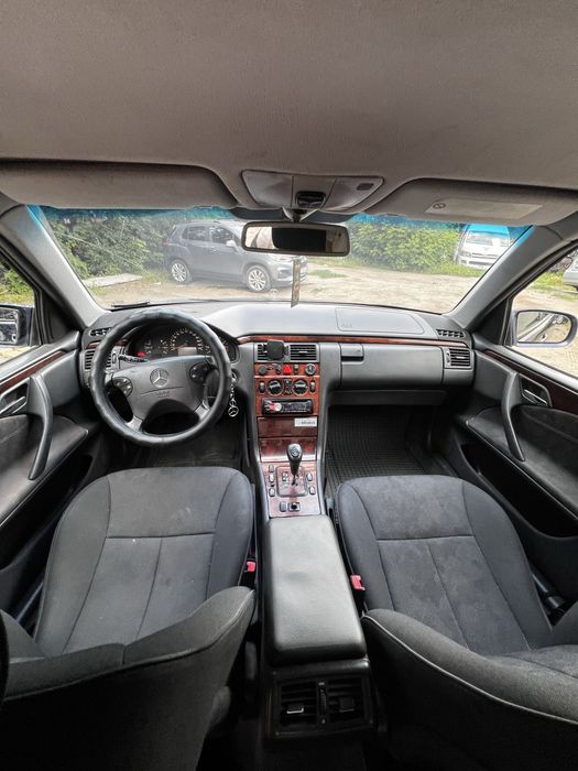 Mercedes w210 E200