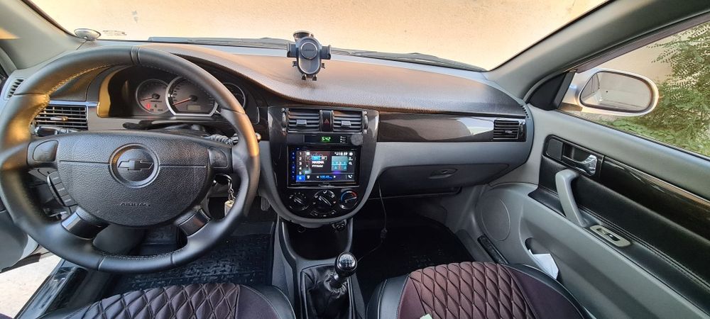 Lasetti sport 2011 торг у капота