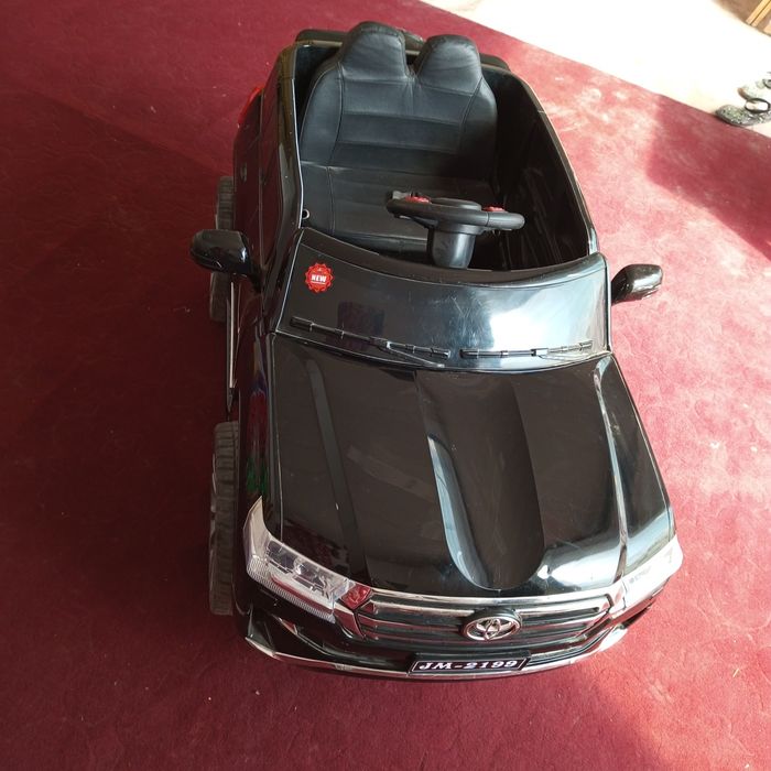 Bolalar moshinchasi yangi kup ishlatilmagan