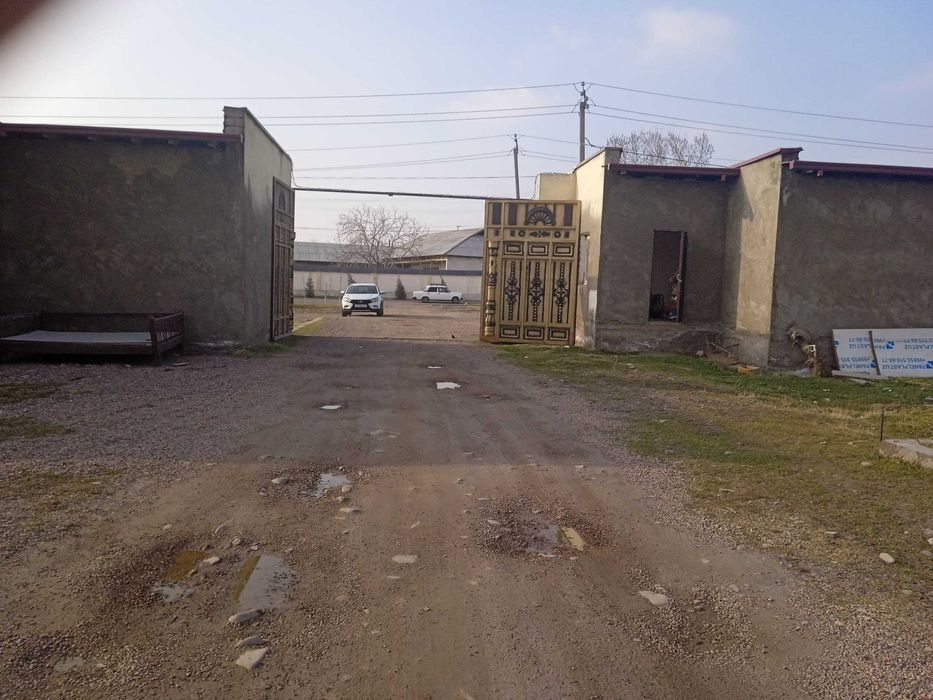 Нурбодда шахарчасида бино иншоат сотилади