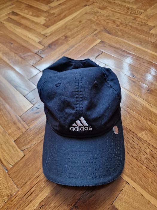 Страхотна мъжка шапка с козирка ADIDAS  и UNDER ARMOUR