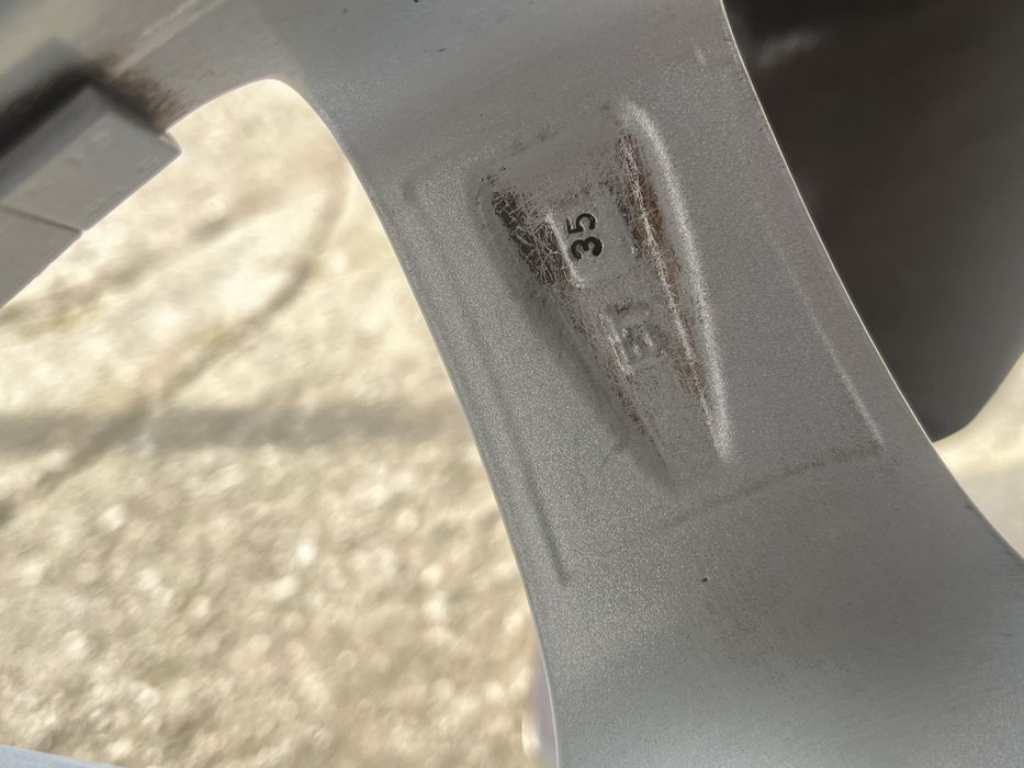 Джанти с летни гуми 205/55/16-ET35-7J-66.6