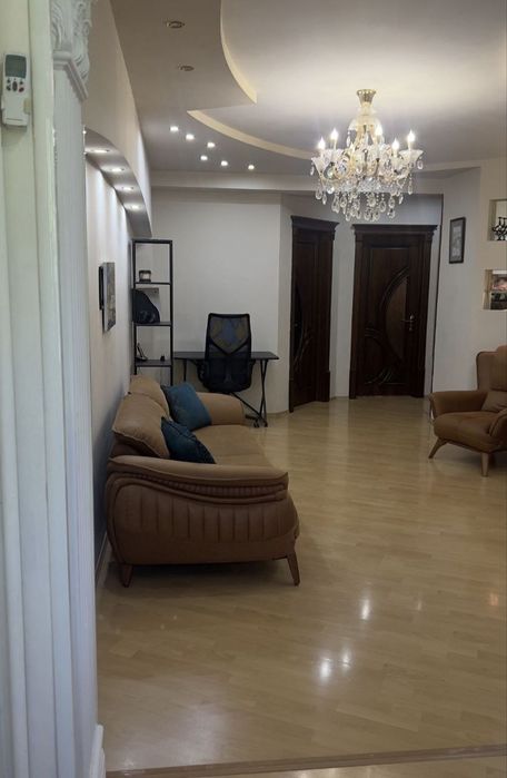 Квартира продается 4/3/4 на Ц 5