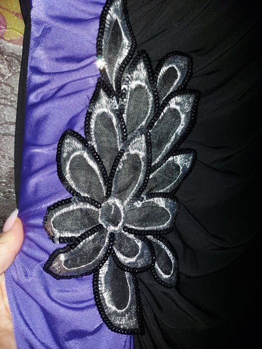 Rochie elegantă ușor elastică