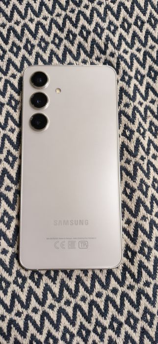 Samsung s24 128/8
